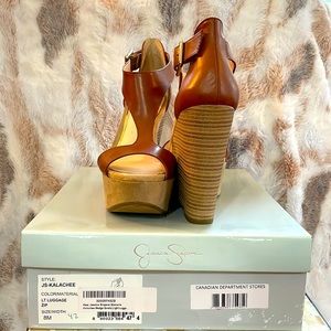 Jessica Simpson Kalachee, color Light Luggage Zip, sz. 8